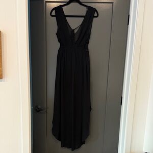 Mahina Elegant Black V-Neck Jumpsuit